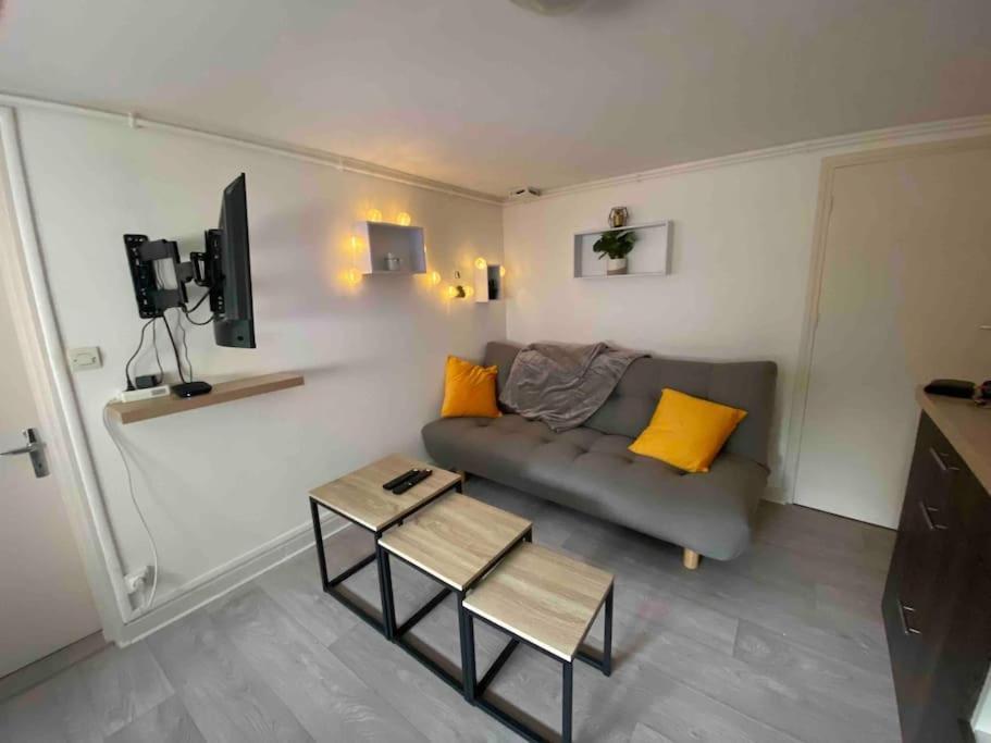 Appartement Avec Garage Et Terrasse Бурж Екстер'єр фото